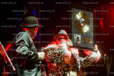 Gdańsk. Zabawa sylwestrowa na Targu Węglowym. Koncert...