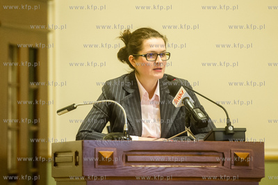 Gdansk. Nowy Ratusz. XXXVI Sesja Rady Miasta Gdanska....