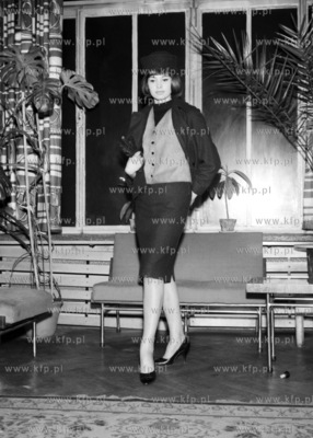 Moda poczatku lat 60. 1960 0007519z Fot. Zbigniew Kosycarz...