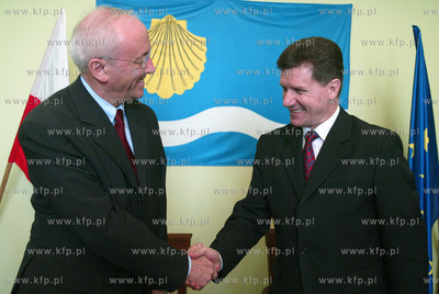 Podpisanie porozumienia pomiedzy miastem Olsztyn a...