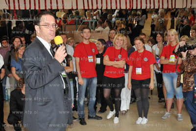 III L.O. w Gdyni. II edycja GDYNIA BUSINESS WEEK 2010...