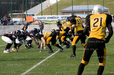 Gdynia. Nowy sezon Polskiej Ligi Futbolu Amerykanskiego,...