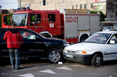Gdansk. Wypadek na skrzyzowaniu ul. Kartuskiej i Pohulanki....