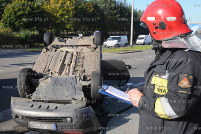Trzy samochody zderzyly sie na Drodze Krajowej nr 6...