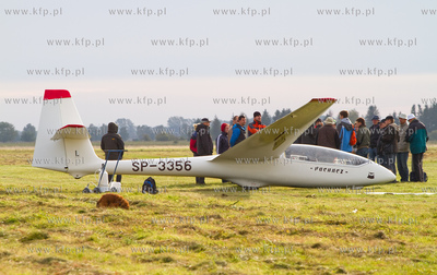 Pruszcz Gdanski, zawody na celnosc ladowania o puchar...