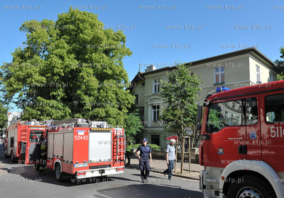 Sopot, ul. 1 Maja 5a. Okolo godziny 16 powstal pozar...