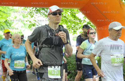 Gdansk Oliwa. Park w Jelitkowie. Bieg do zrodel. 04.06.2016...