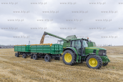 Żniwa we wsi Lignowy w powiecie Tczewskim na Kociewiu.
30.07.2019...