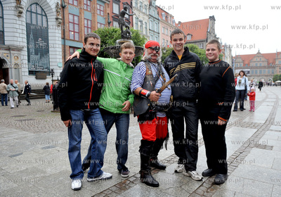 Grupa polskich dzieci z Bialorusi zwiedzala gdanska...