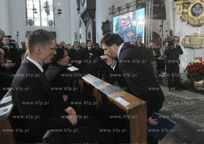 Bazylika Mariacka w Gdansku. Uroczystosci pogrzebowe...