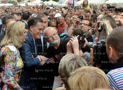 Mitt Romney, kandydat Partii Republikanskiej na prezydenta...