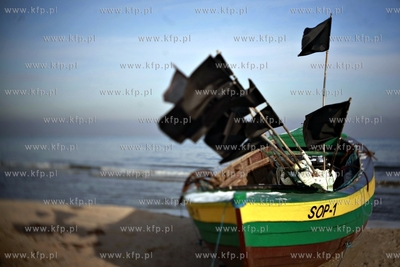 Sopot. Kuter na plazy.
31.01.2012
fot. Krzysztof...