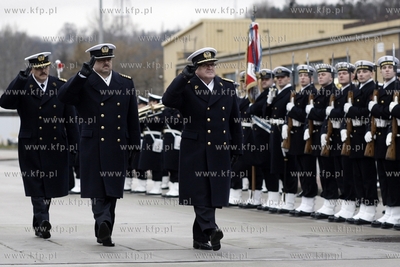 Port Wojenny w Gdyni Oksywie. Rozformowanie dowodztwa...