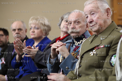 Gdańsk. Szkoła podstawowa nr. 65. Uroczystości z...