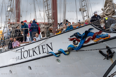 Zlot żaglowców Baltic Sail w Gdańsku. Parada jedostek...