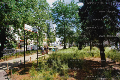 Gdańsk Wrzeszcz. Tablica na Skwerze Bohaterskiego...