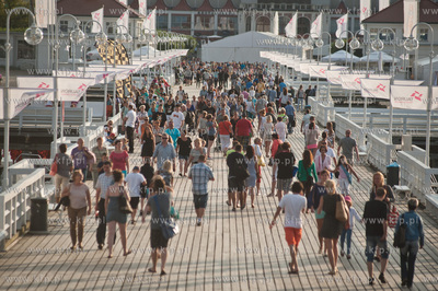 Wakacyjne popoludnie na molo w Sopocie.
09.08.2013
fot....