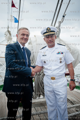 Gdynia. Wizyta prezydenta miasta Gdyni Wojciecha Szczurka...