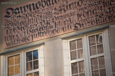 Gdansk. Odremontowane, nowo pomalowane kamieniczki...