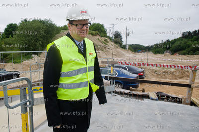 Gdansk. Powstajacy wiadukt Pomorskiej Kolei Metropolitalnej...