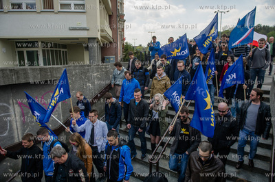 Gdansk. Manifestacja przeciwko podatkowi PIT, zorganizowana...