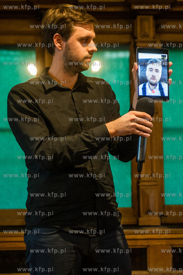 Ratusz Staromiejski w Gdansku. Uroczystosc wreczenia...