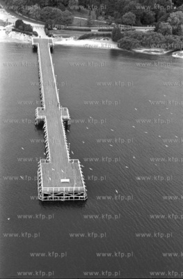 Molo w Gdyni Orlowie z lotu ptaka. 3.07.1979 1lipiec79_z.kosycarz_p6...