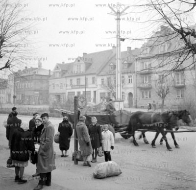 Rynek w miasteczku na Pomorzu. PROSIMY O INFORMACJE...