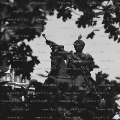Pomnik Jana III Sobieskiego na Targu Drzewnym w Gdańsku.
08.1971
0000549z_sierpien1971
Fot....