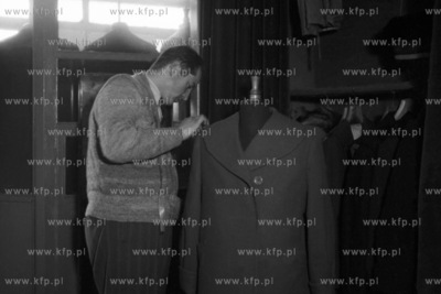 W pracowni krawieckiej. (lata50)
1958
0005259z_przemysl
Fot....