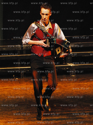Teatr Muzyczny w Gdyni. Widowisko "Rhytm of the dance"...