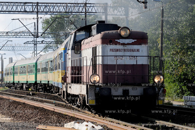 Pociag osobowy Przewozy Regionalne z Helu do Gdyni...