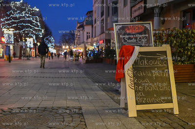 Sopot. Swiateczne iluminacje w Sopocie. 14.12.2020...