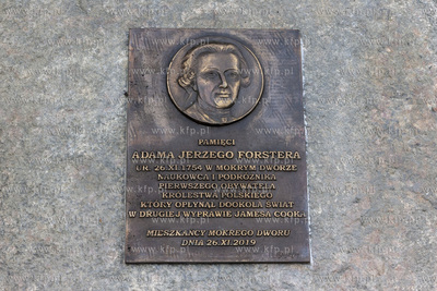 Tablica poświęcona Adamowi Jerzemu Forsterowi, wielkiemu...