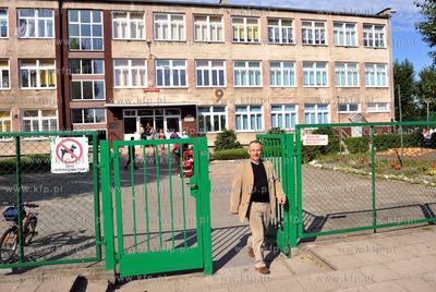 Gdansk. Przymorze. Otwarcie boiska wybudowanego w ramach...