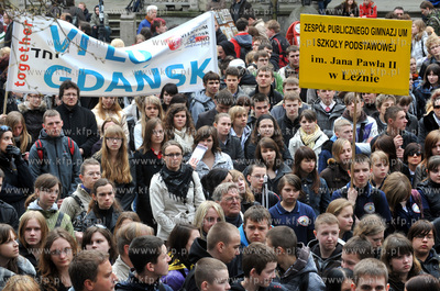 Gdansk. Dlugi Targ przed Dworem Artusa. 70 rocznica...