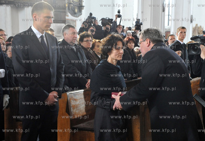 Bazylika Mariacka w Gdansku. Uroczystosci pogrzebowe...