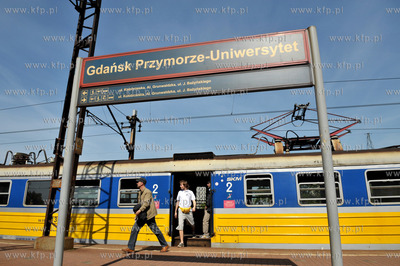 Gdansk Przymorze. Przystanek kolejki SKM Gdansk Przymorze...