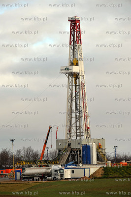 Lewino, gmina Linia. Odwiert poszukiwawczy zloz gazu...
