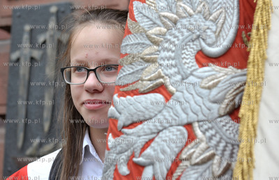 Gdańsk, ul. Kładki. Uroczystość przy tablicy upamiętniającej...