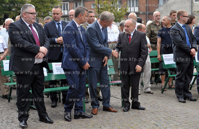 Gdansk. Plac Obronców Poczty Polskiej w Gdansku. Uroczystosci...