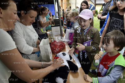 Dni Sąsiadów. Festyn przy parafii Miłosierdzia Bożego...