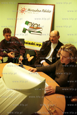 Slawomir Mrozek na chacie w Wirtualnej Polsce. 16.03.2001...