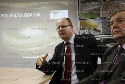 Gdansk. Konferencja prasowa, na ktorej Prezydent Gdanska...