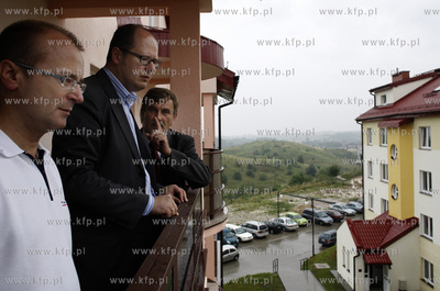 Uroczystosc oficjalnego przekazania 98 nowych mieszkan...