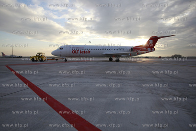 Gdansk Rebiechowo. Lotnisko im. Lecha Walesy. Uroczyste...