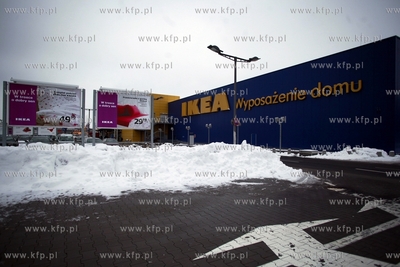 Centrum Handlowe Matarnia. Sklep IKEA. 26.01.2012 fot....
