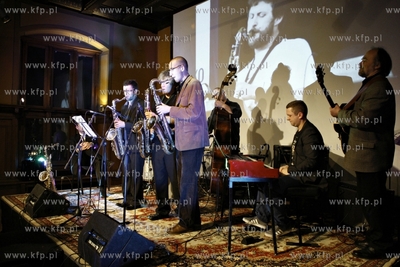 Gdańsk. Ratusz Staromiejski. Benefis saksofonisty...