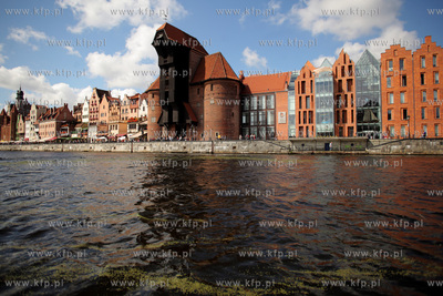 Gdansk. Dlugie Pobrzeze, Zuraw. 13.08.2012 fot. Krzysztof...
