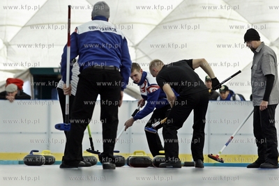 Lodowisko Brama Oliwska. Miedzynarodowy Turniej Curling'owy...